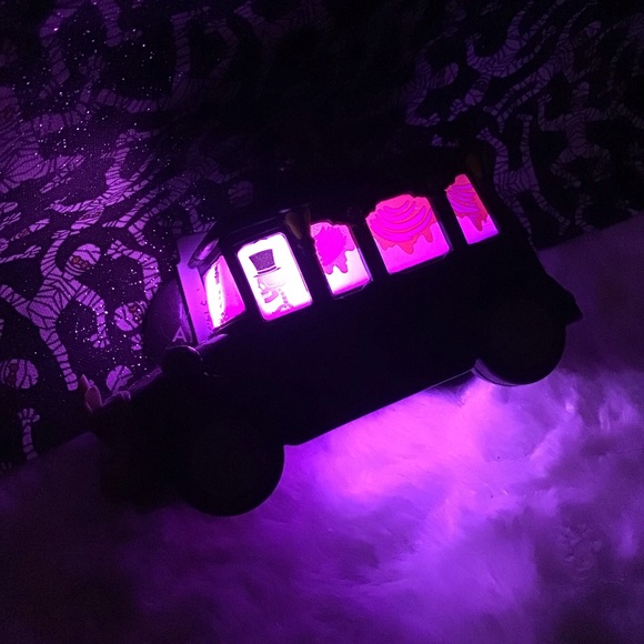 BBW HALLOWEEN HEARSE POCKETPAC - Picture 5 of 6